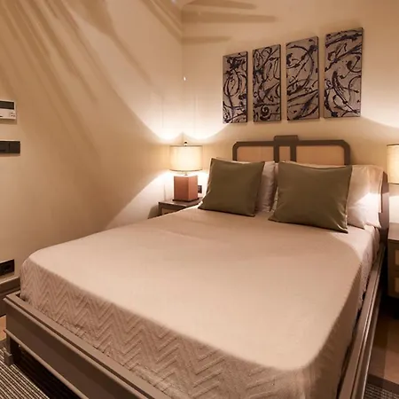 Root Redrock ヴィラ