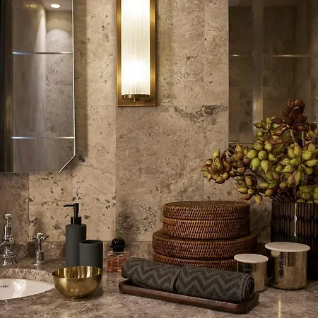 别墅 Root Redrock *