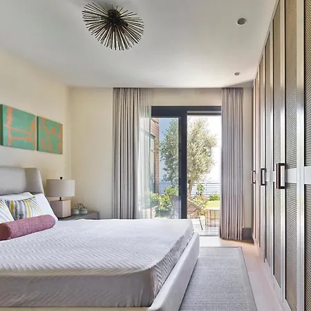 Root Redrock ヴィラ *