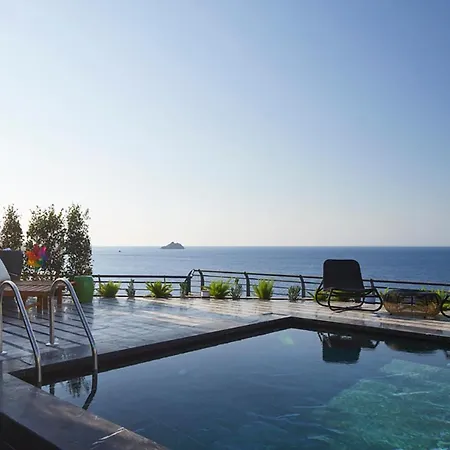 Root Redrock * Yalıkavak