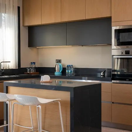 ヴィラ Root Redrock