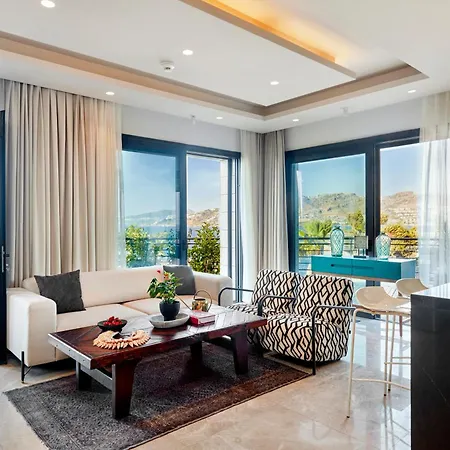 Root Redrock Yalikavak