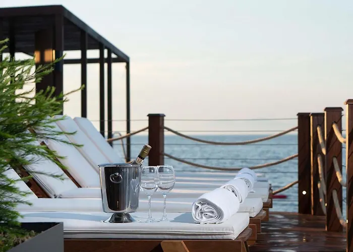 Root Redrock Villa *