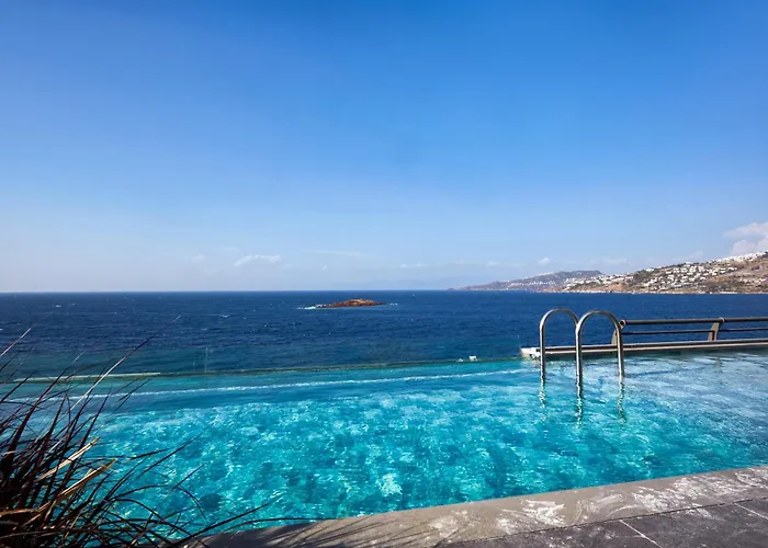 Root Redrock Villa *