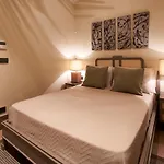 Root Redrock Villa