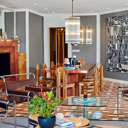 Root Redrock Villa *