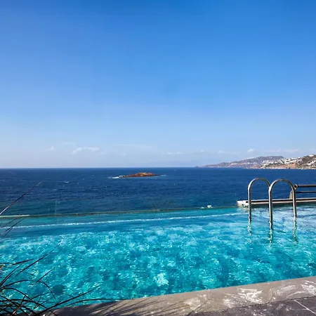 Root Redrock Villa *