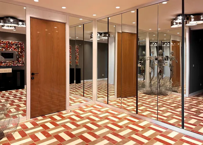 Root Redrock فيلة يالِكافاك